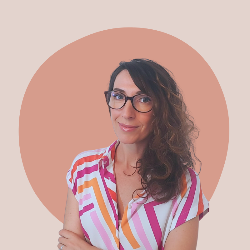 Neutral Pink Modern Circle Shape LinkedIn Profile Picture 3 - Neurolanguage Coach Network